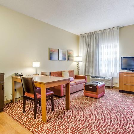 Towneplace Suites By Marriott Dallas Bedford Exteriör bild